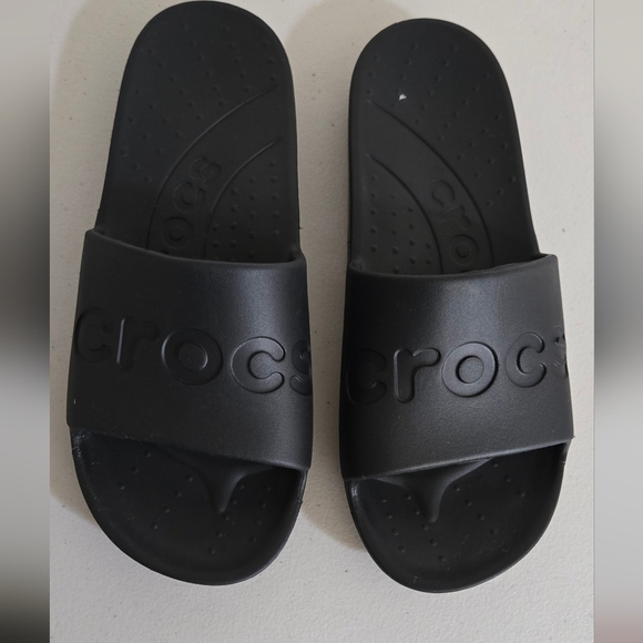 Crocs Black Slide Sandals Size Men's 7 /Women's 9 - Picture 7 of 9